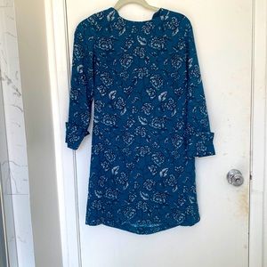 Blue floral Banana Republic dress size 4 NWT